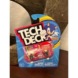 Tech Deck Finesse x Sonic the Hedgehog Amy Rose fingerboard NWT